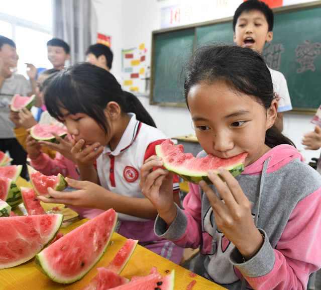 实践特别是在现实生活的实践学习中才干得到很好的培养